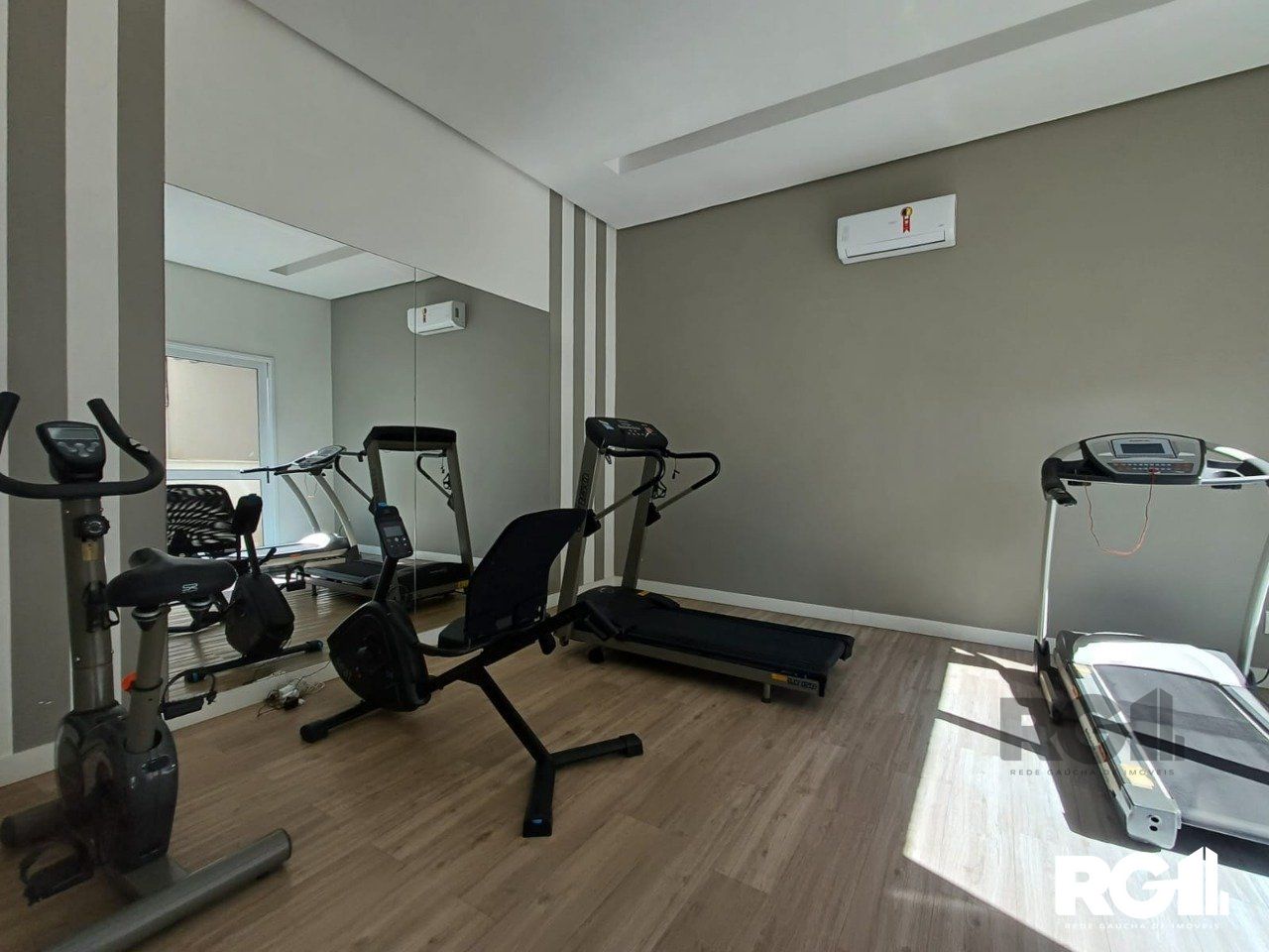 Apartamento à venda com 2 quartos, 68m² - Foto 20