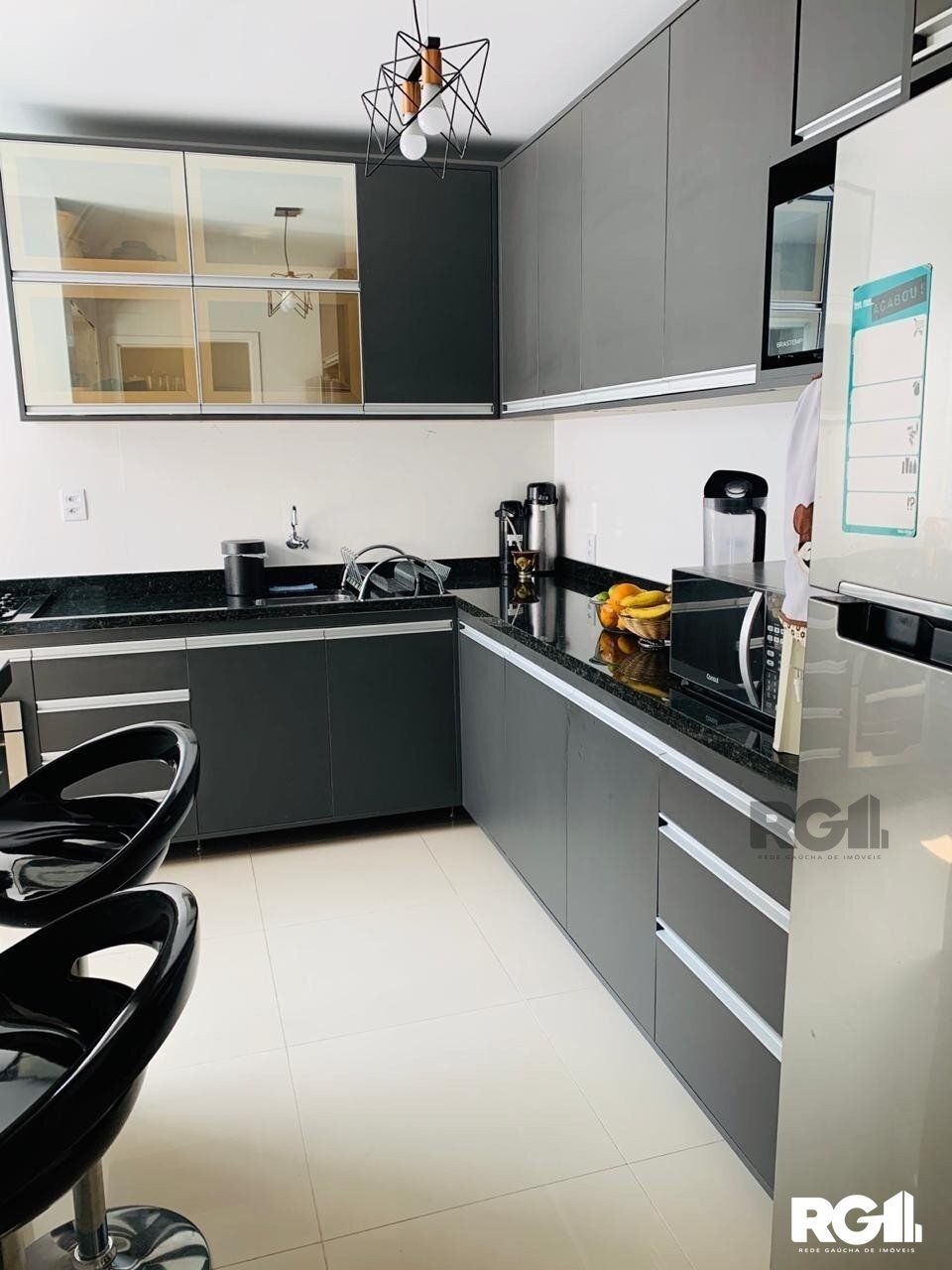Apartamento à venda com 3 quartos, 95m² - Foto 4