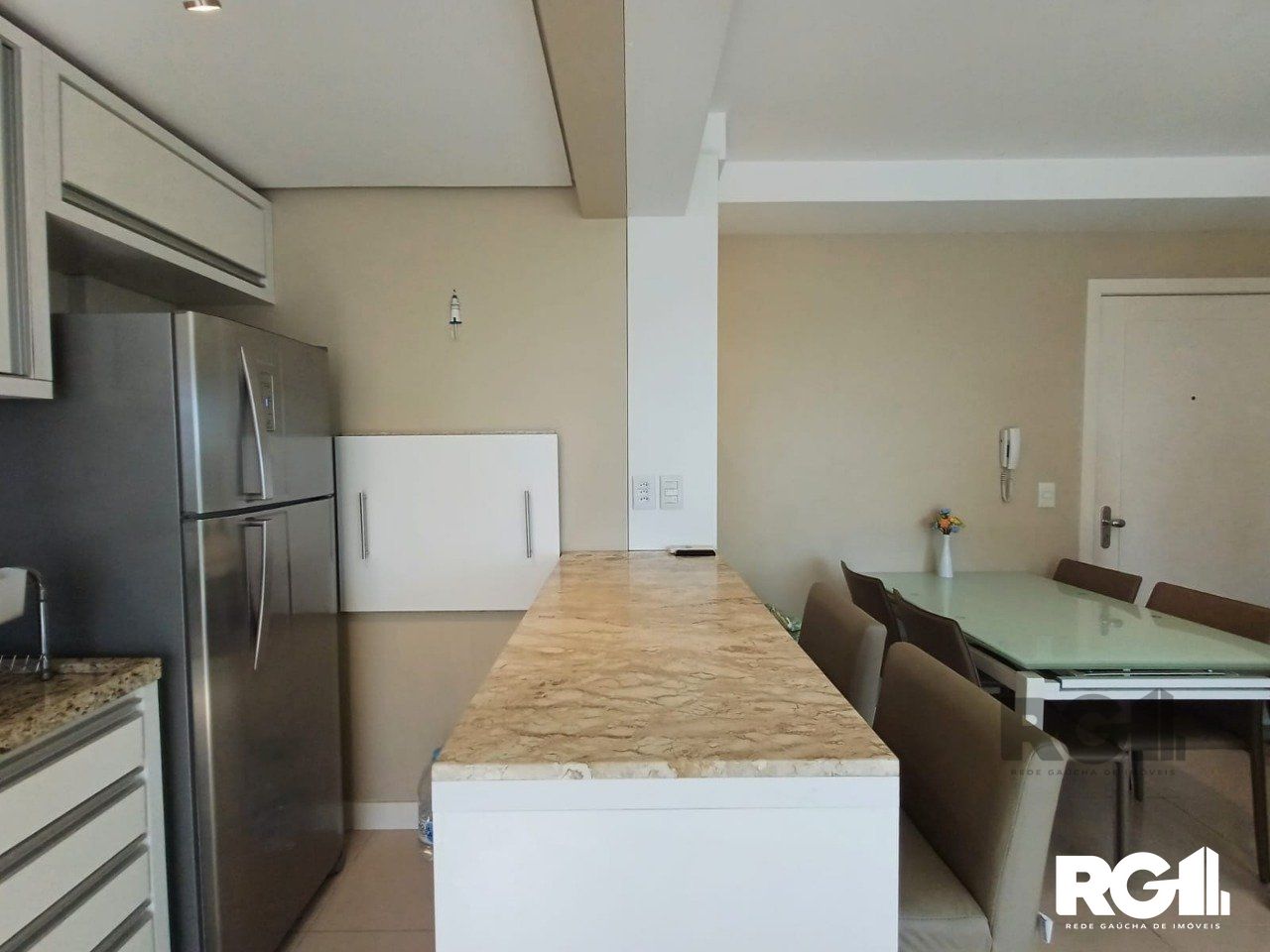Apartamento à venda com 2 quartos, 68m² - Foto 7