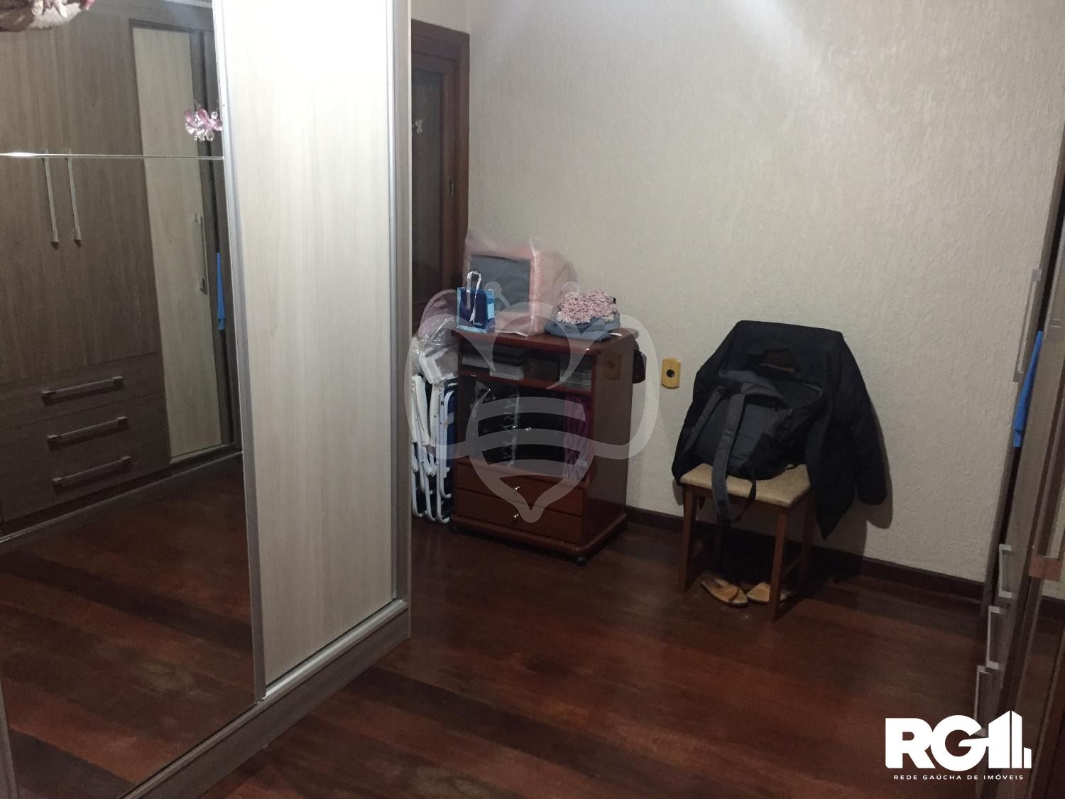 Casa à venda com 4 quartos, 265m² - Foto 4