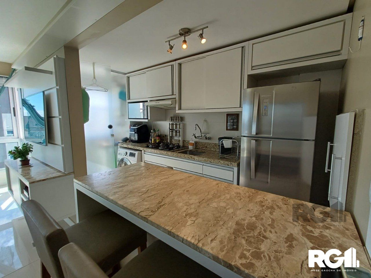 Apartamento à venda com 2 quartos, 68m² - Foto 6