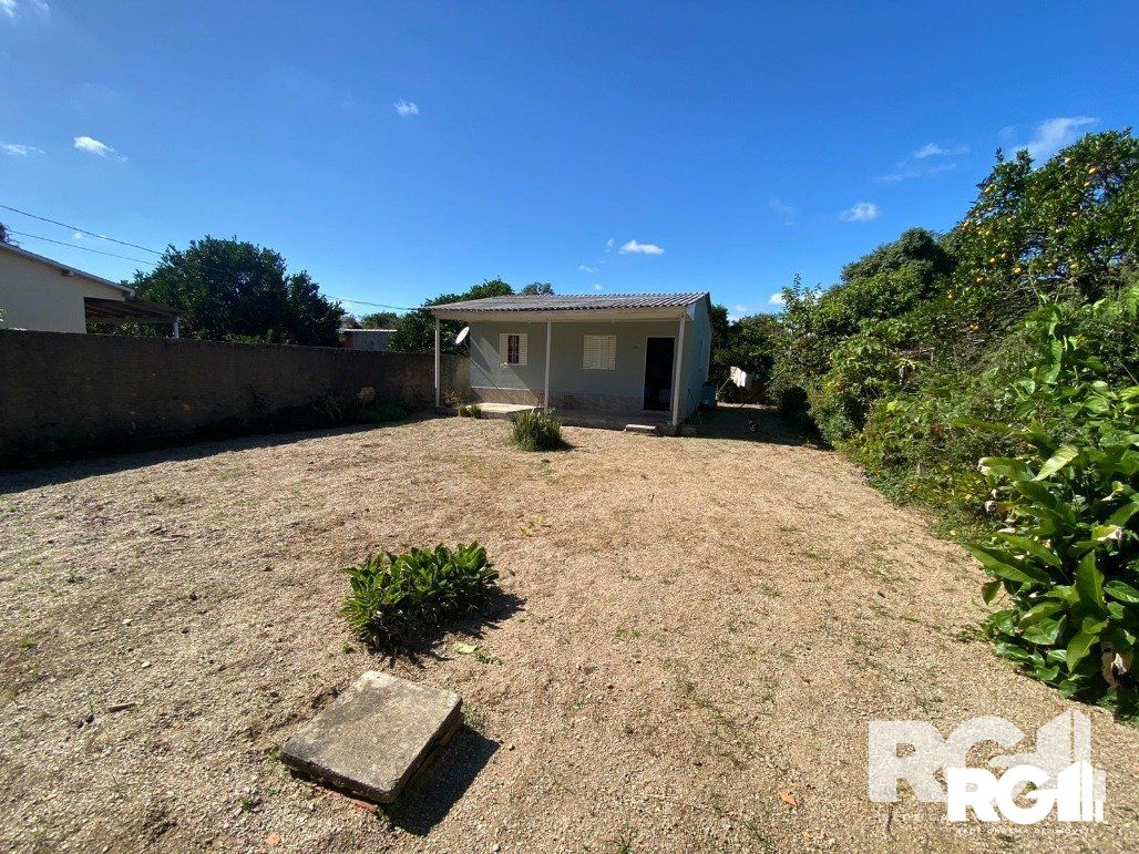 Casa à venda com 2 quartos, 300m² - Foto 1