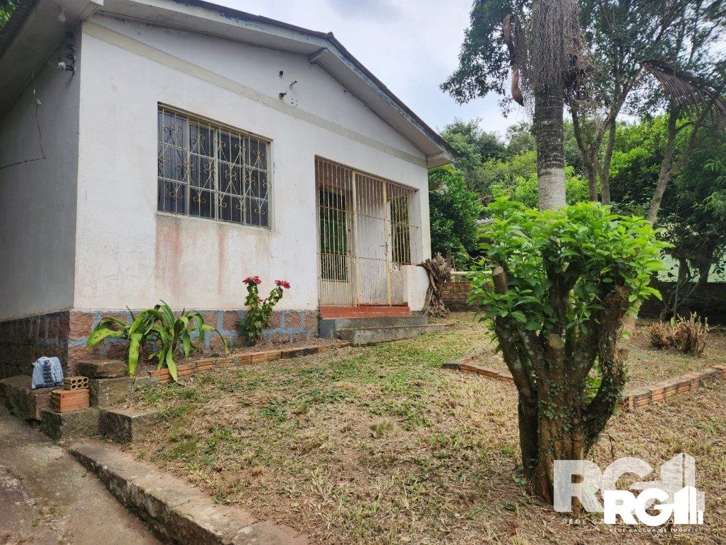 Casa à venda com 2 quartos, 62m² - Foto 2
