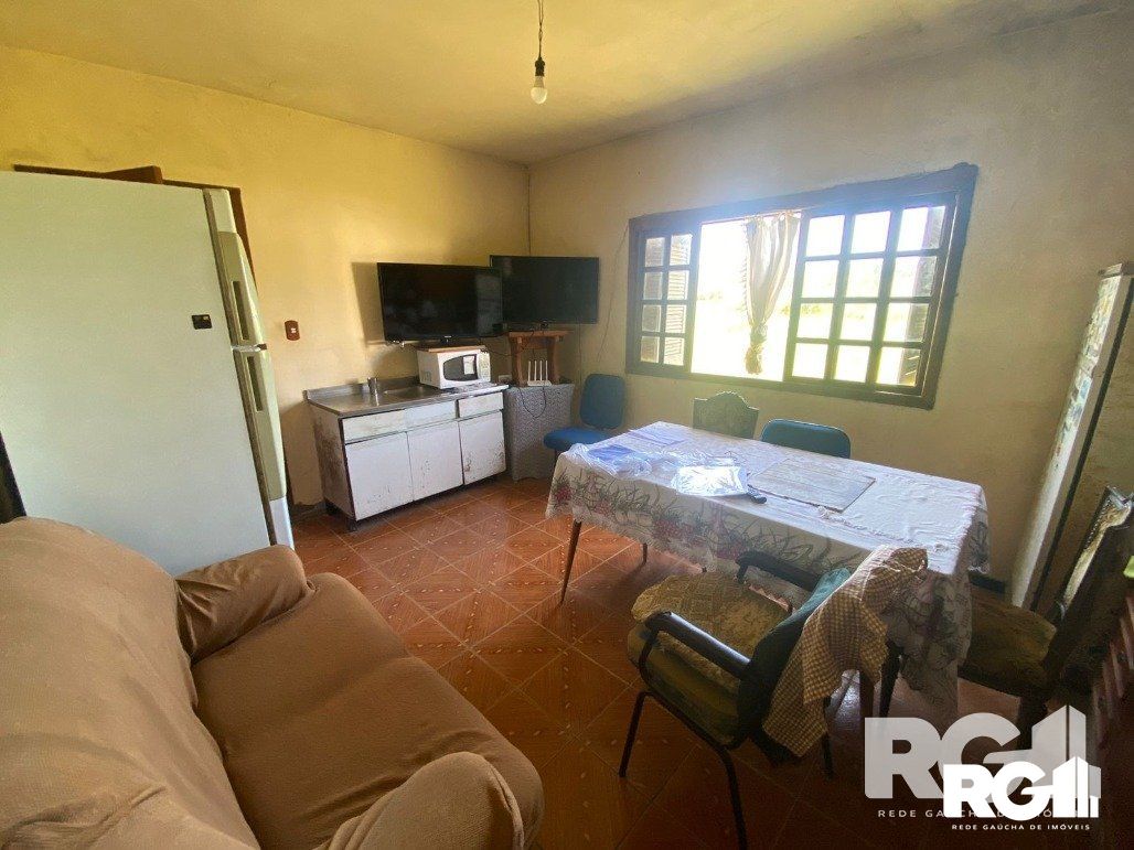 Casa à venda com 3 quartos, 60m² - Foto 6