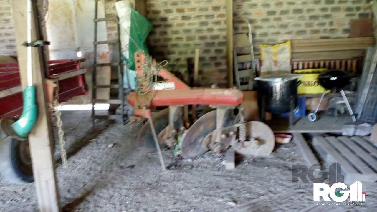 Sítio à venda com 2 quartos, 100000m² - Foto 25