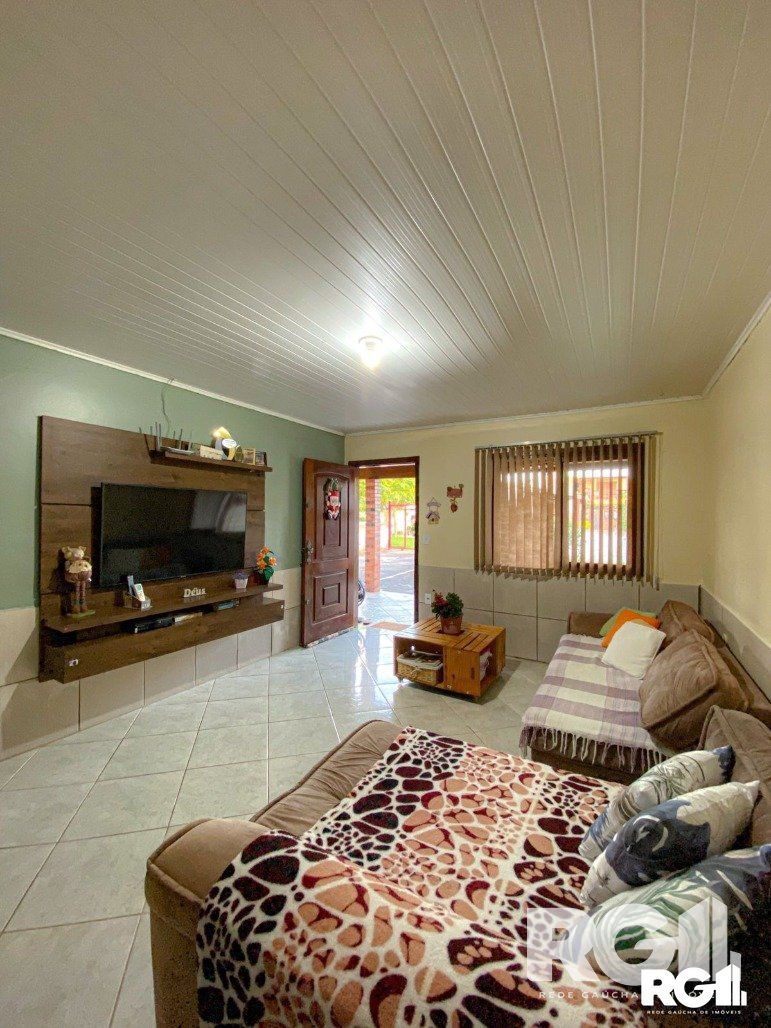 Casa à venda com 2 quartos, 135m² - Foto 2