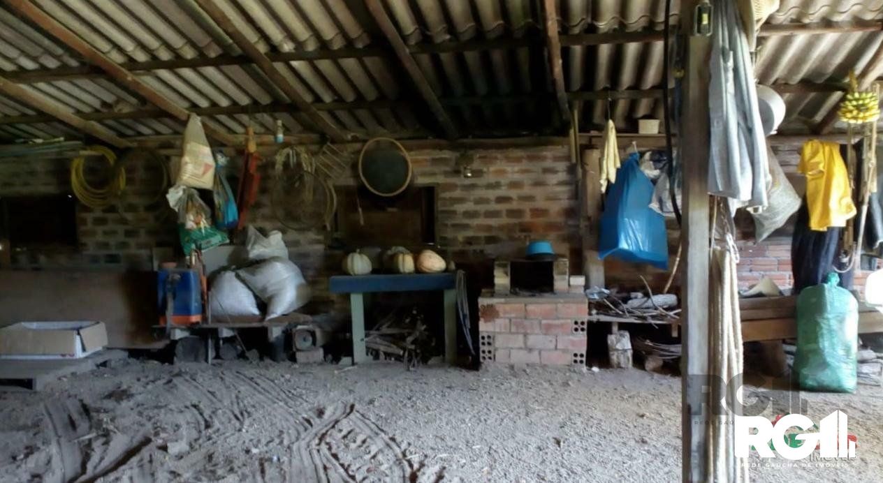 Sítio à venda com 2 quartos, 100000m² - Foto 24