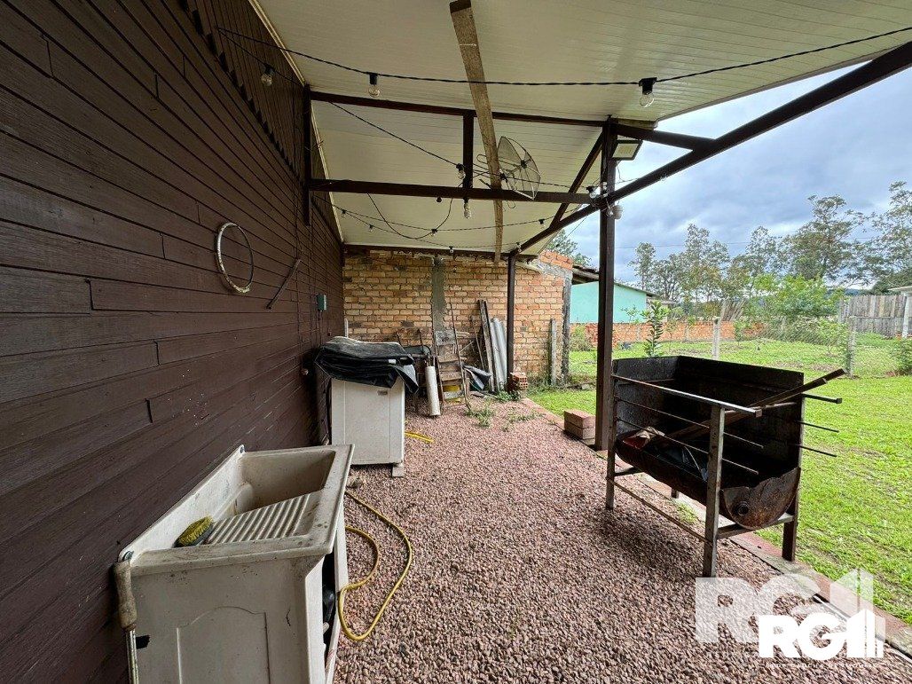 Casa à venda com 2 quartos, 50m² - Foto 11