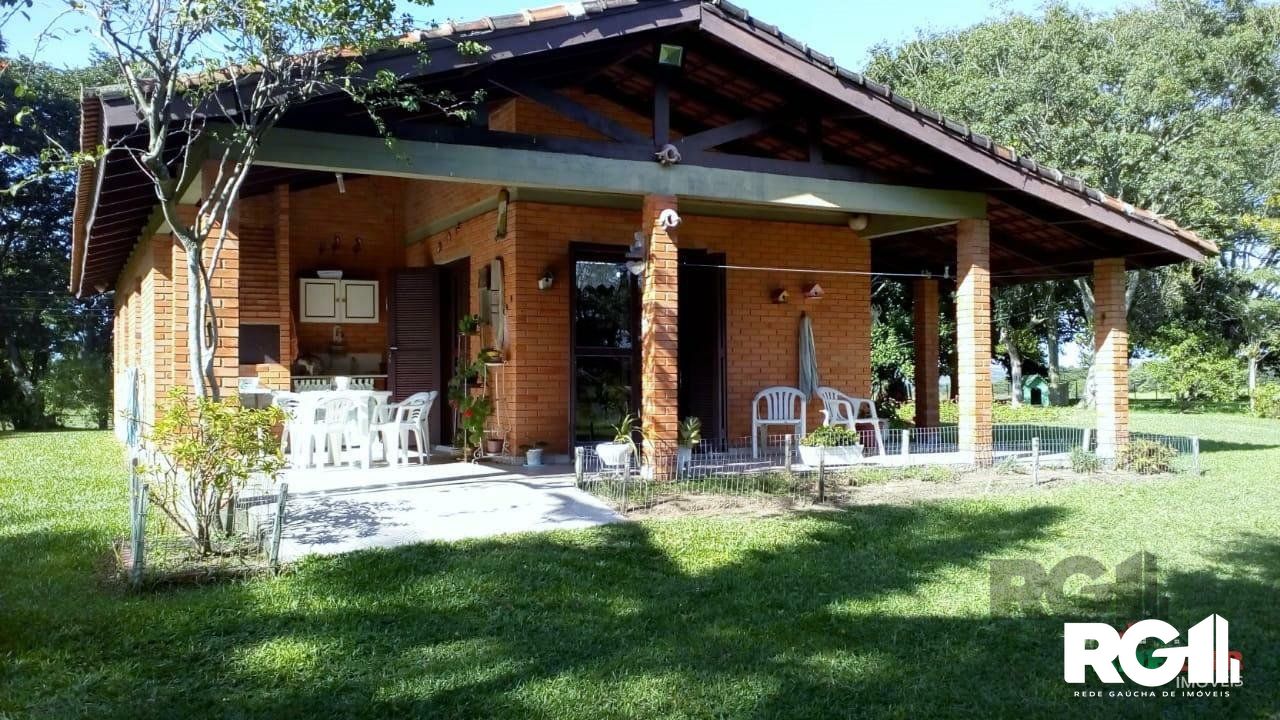 Sítio à venda com 2 quartos, 100000m² - Foto 1