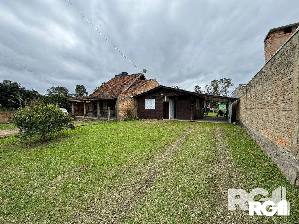 Casa à venda com 2 quartos, 50m² - Foto 1