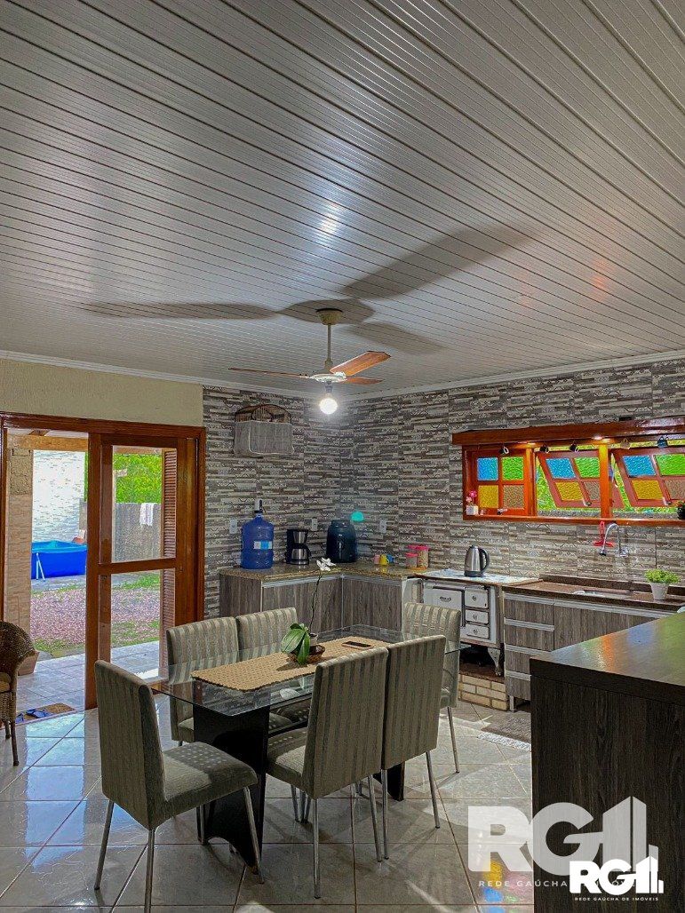 Casa à venda com 2 quartos, 135m² - Foto 4