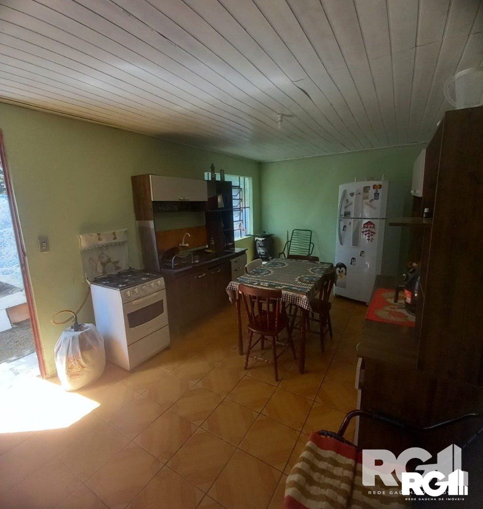 Casa à venda com 3 quartos, 97m² - Foto 3