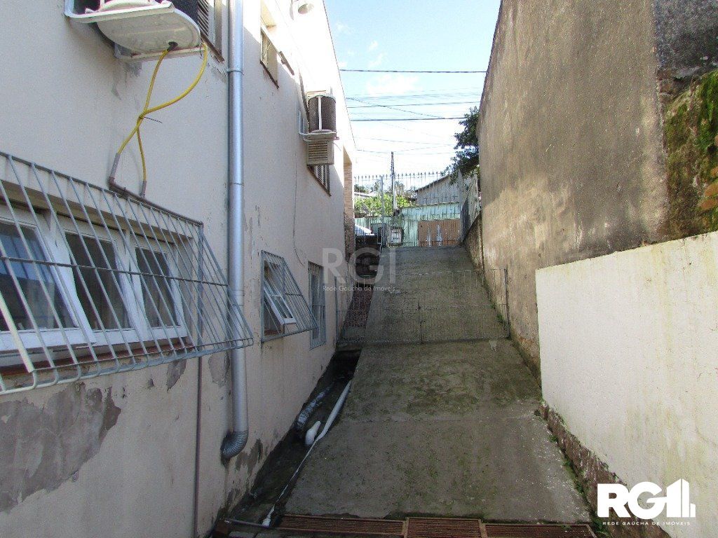 Casa à venda com 3 quartos, 180m² - Foto 4