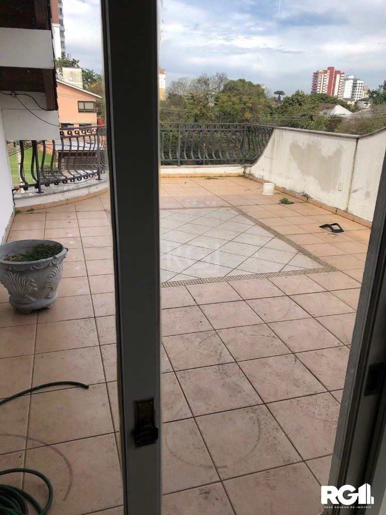 Casa à venda com 7 quartos, 840m² - Foto 4