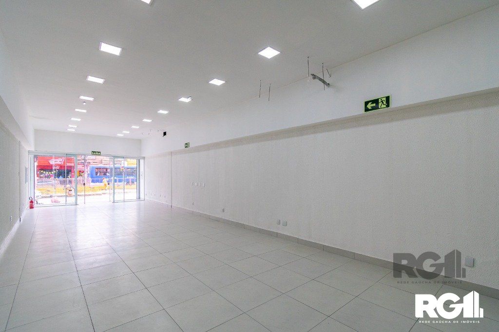 Loja-Salão à venda com 3 quartos, 277m² - Foto 1