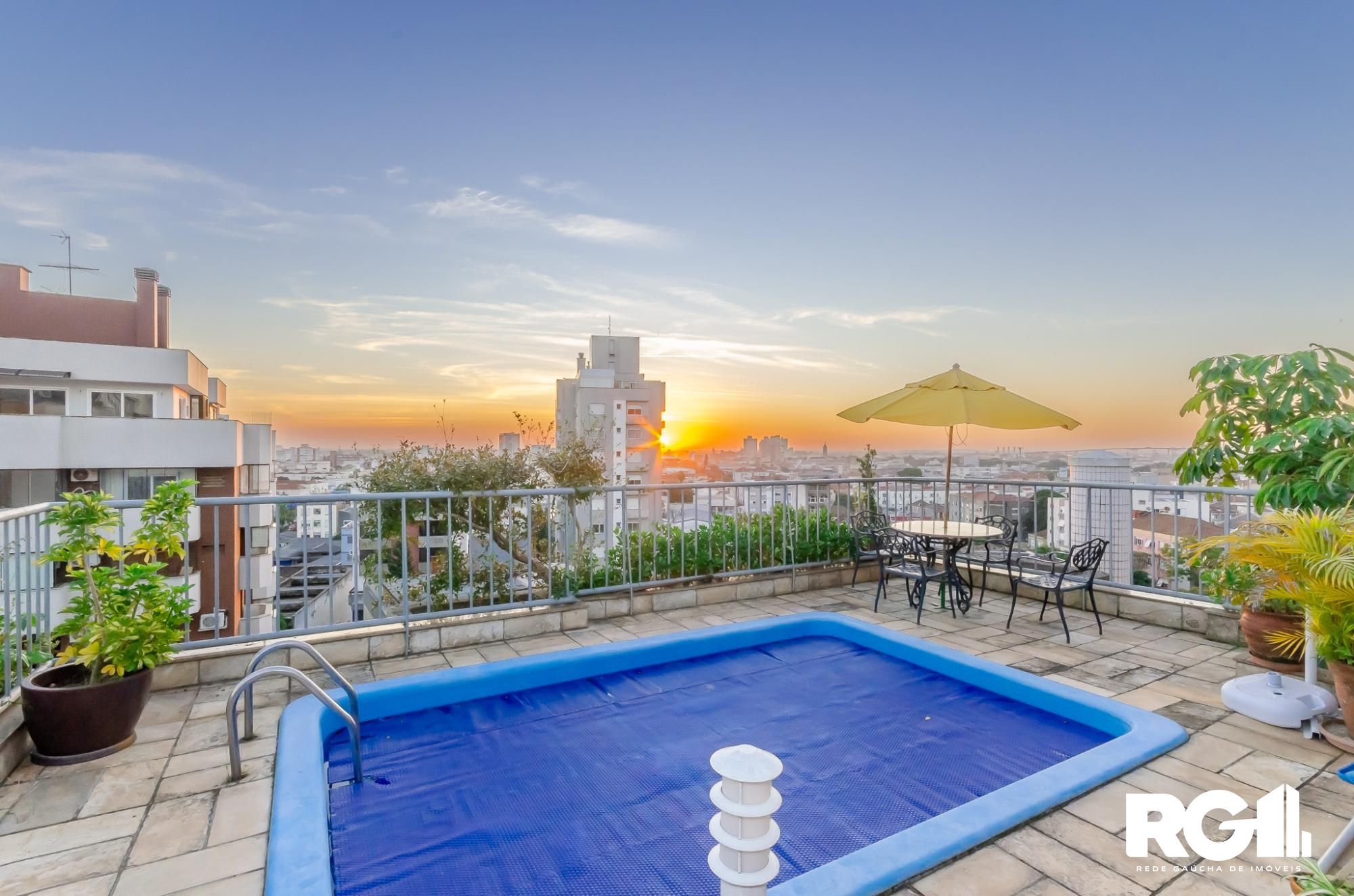 Cobertura à venda com 3 quartos, 296m² - Foto 1