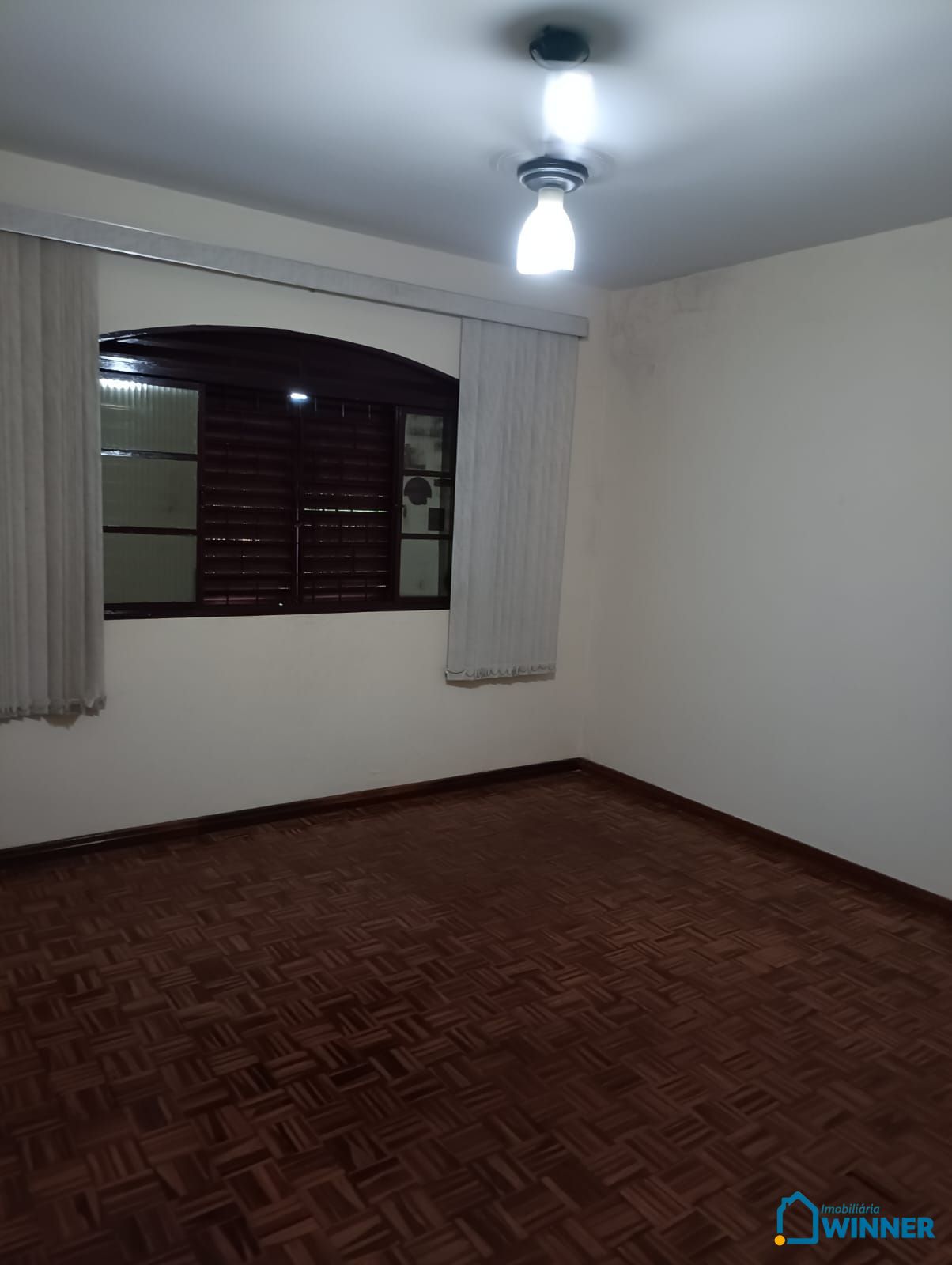 Sobrado à venda com 3 quartos, 252m² - Foto 11