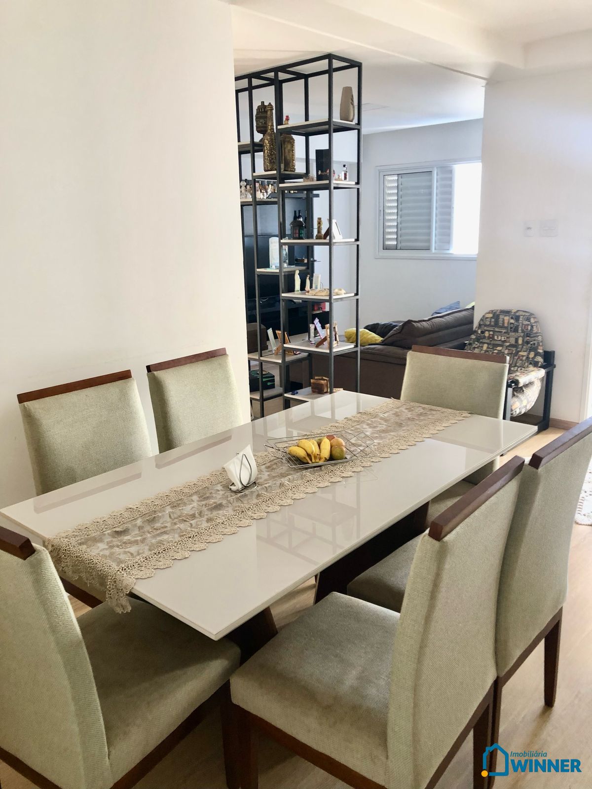 Apartamento à venda com 2 quartos, 74m² - Foto 2