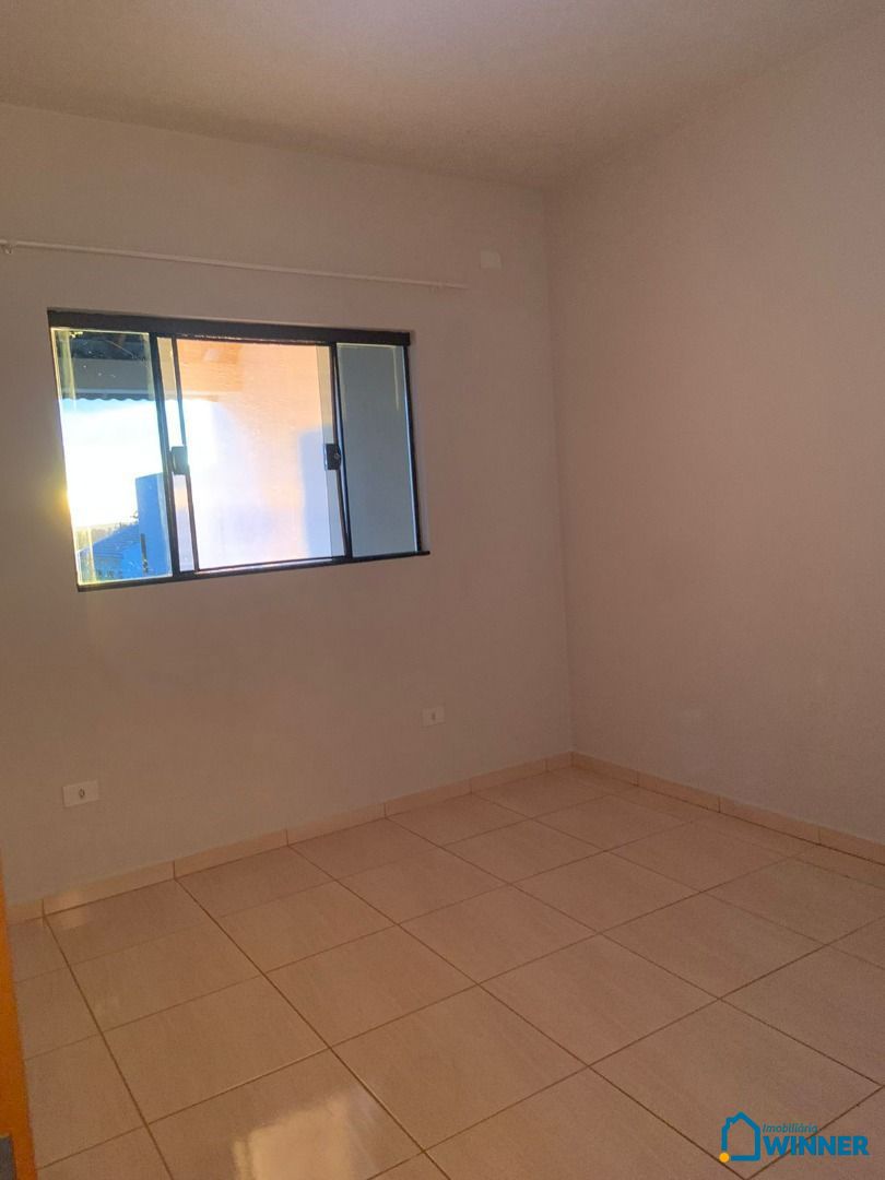 Casa para alugar com 2 quartos, 68m² - Foto 9