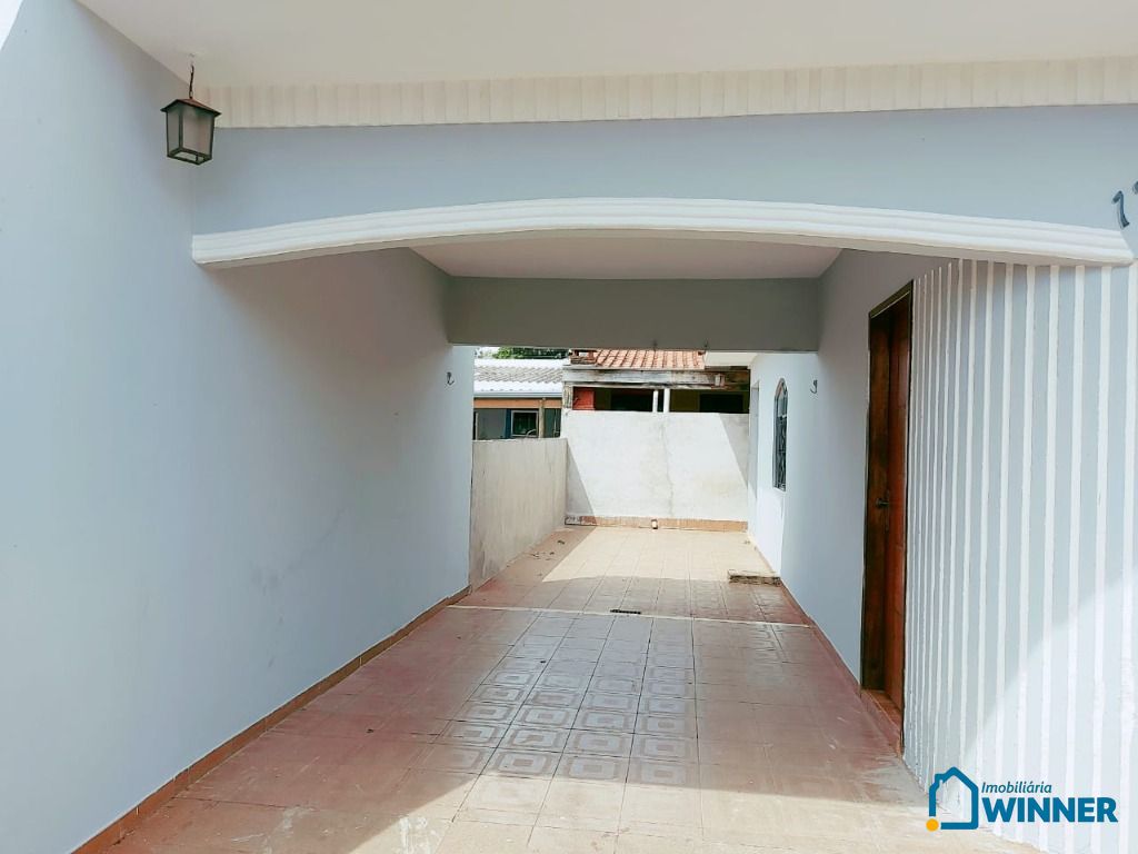 Casa para alugar com 2 quartos, 180m² - Foto 19