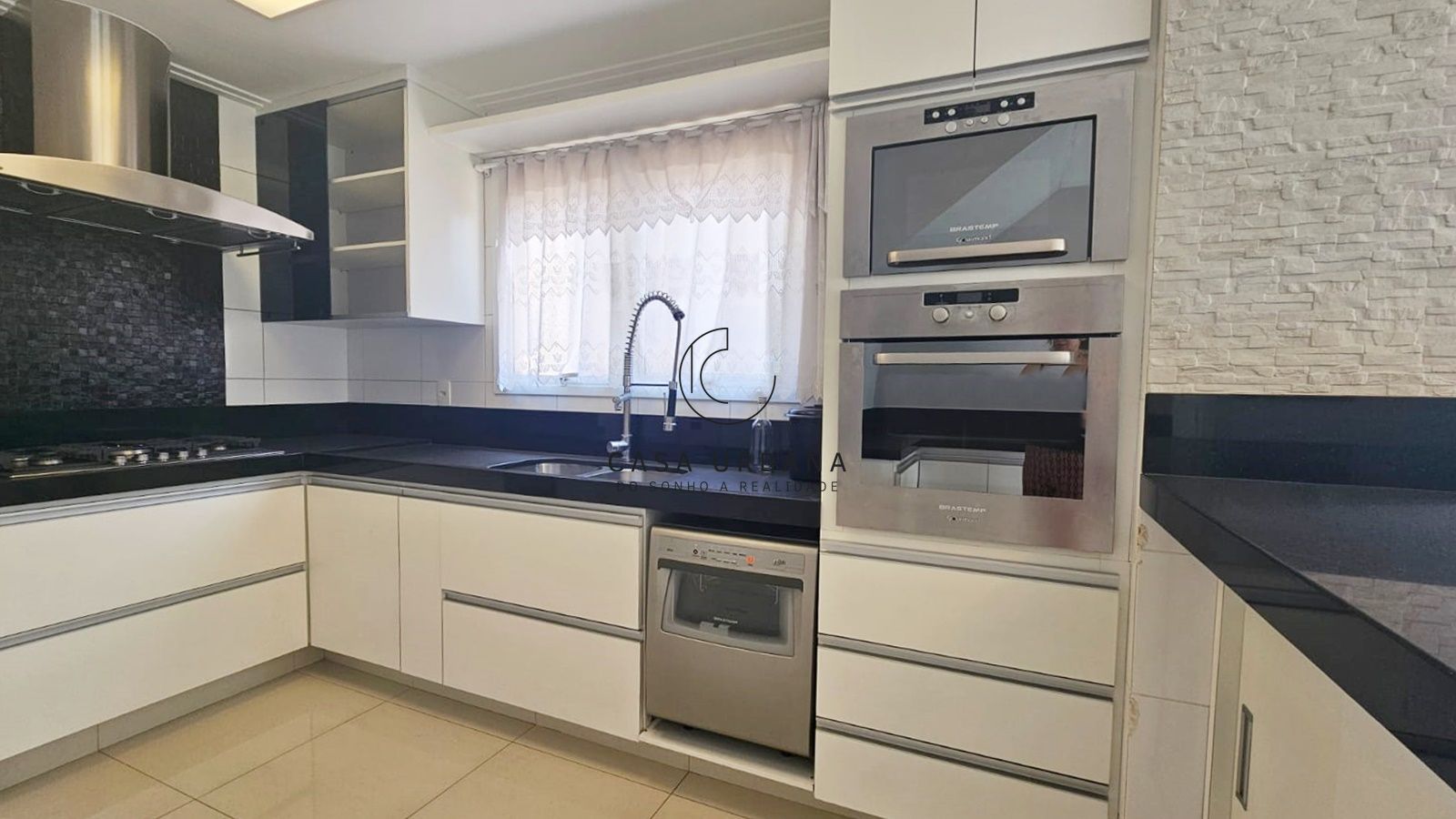 Apartamento à venda com 3 quartos, 137m² - Foto 14