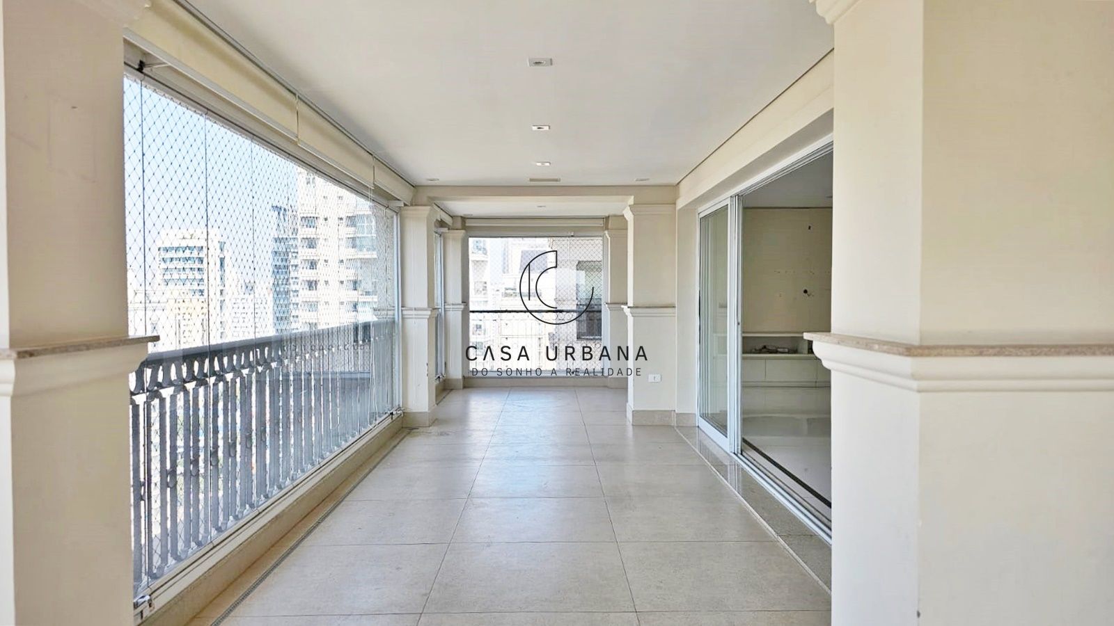 Apartamento à venda com 4 quartos, 293m² - Foto 1