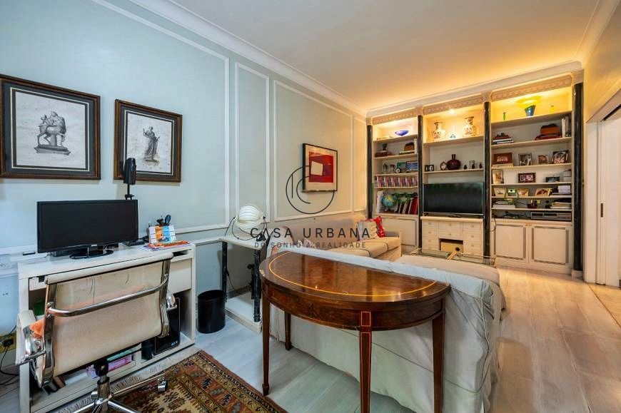 Casa à venda com 3 quartos, 210m² - Foto 12