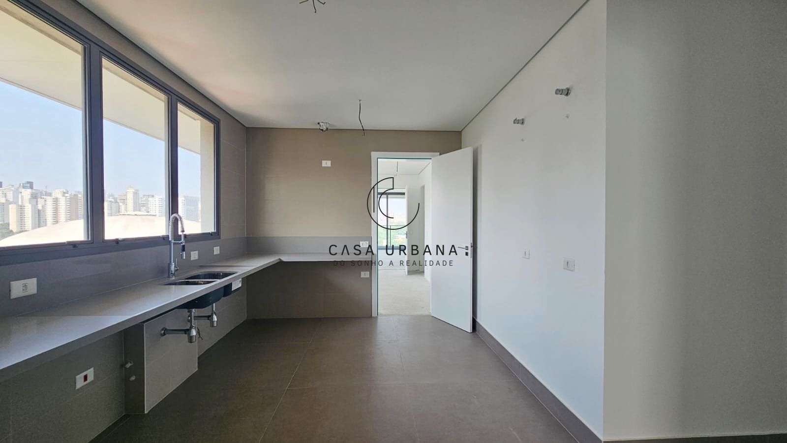 Apartamento à venda com 4 quartos, 355m² - Foto 17