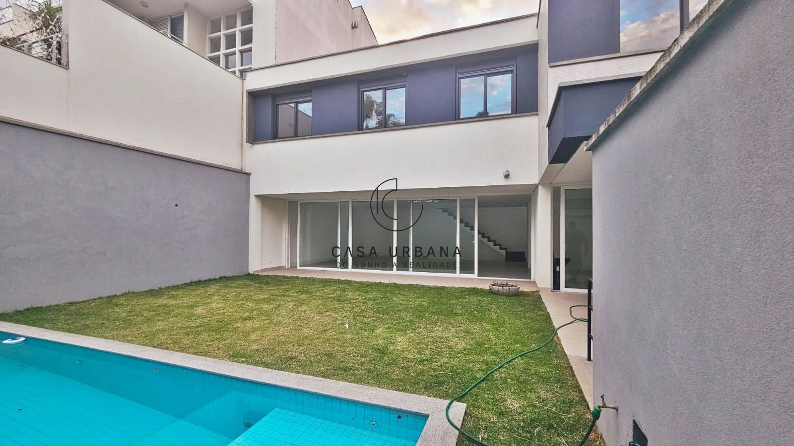 Casa de Condomínio à venda com 4 quartos, 449m² - Foto 6