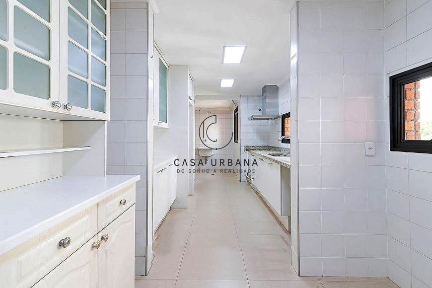 Apartamento à venda com 3 quartos, 207m² - Foto 23