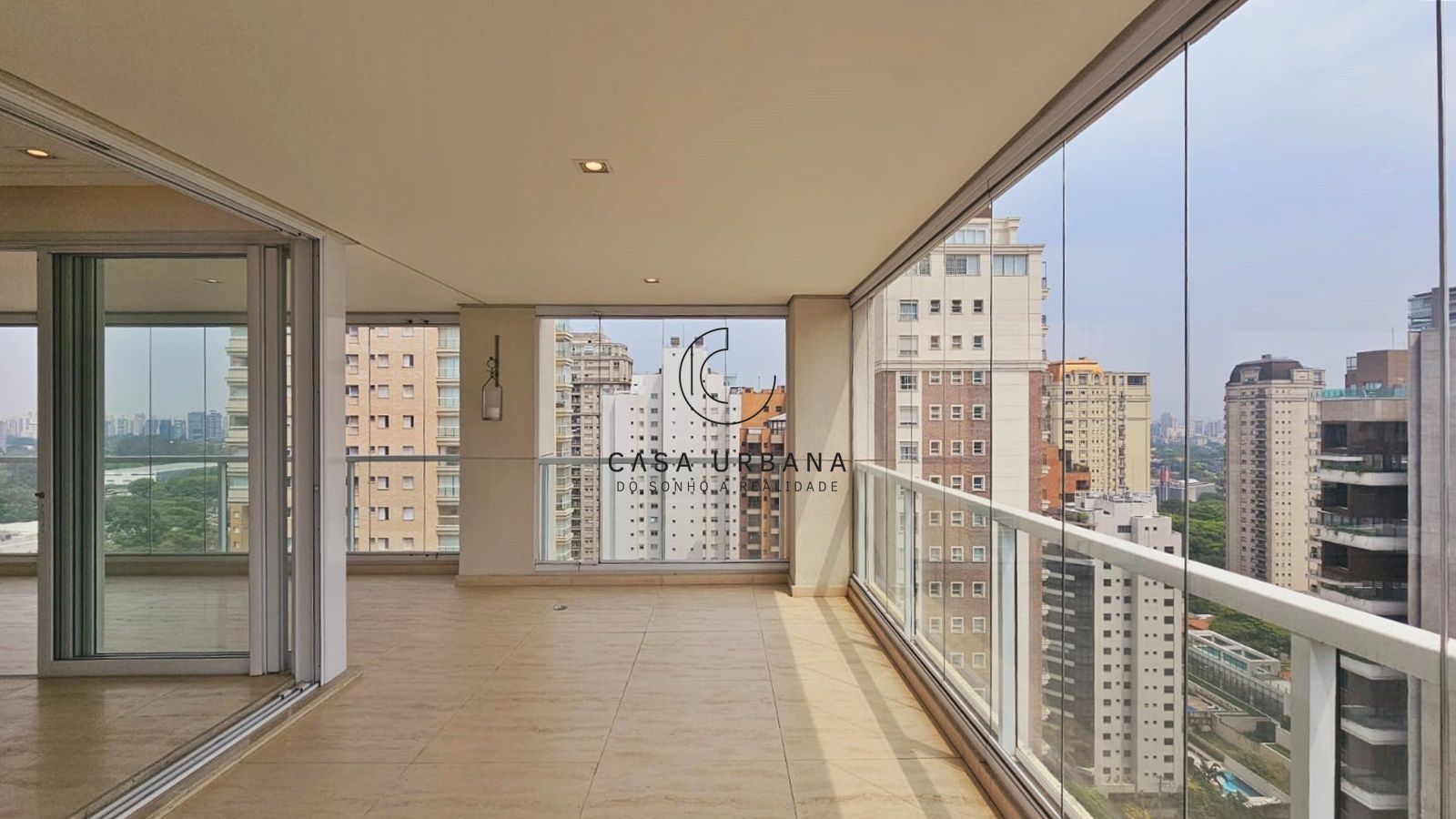 Apartamento à venda com 4 quartos, 310m² - Foto 1