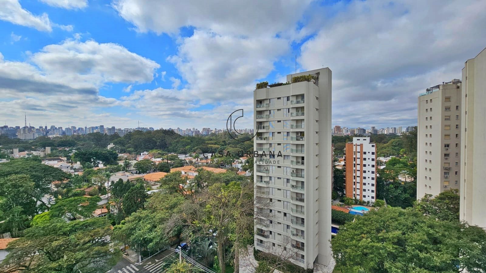 Apartamento à venda com 3 quartos, 216m² - Foto 5