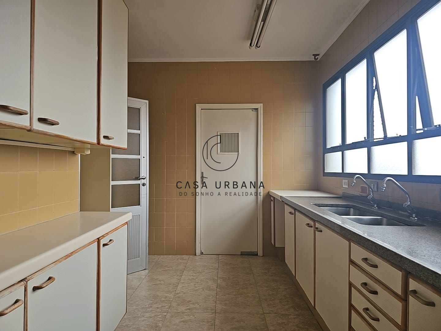 Apartamento à venda com 4 quartos, 256m² - Foto 18