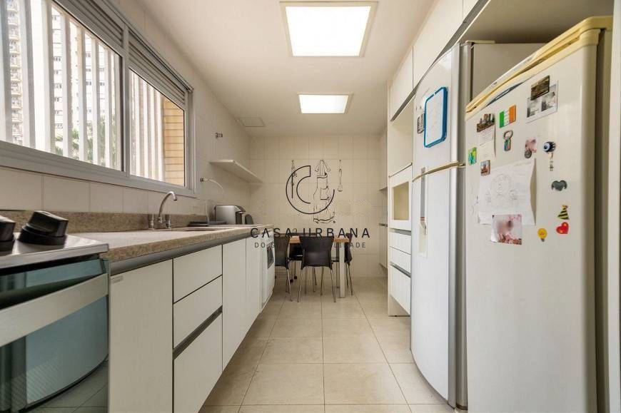 Apartamento à venda com 3 quartos, 167m² - Foto 13