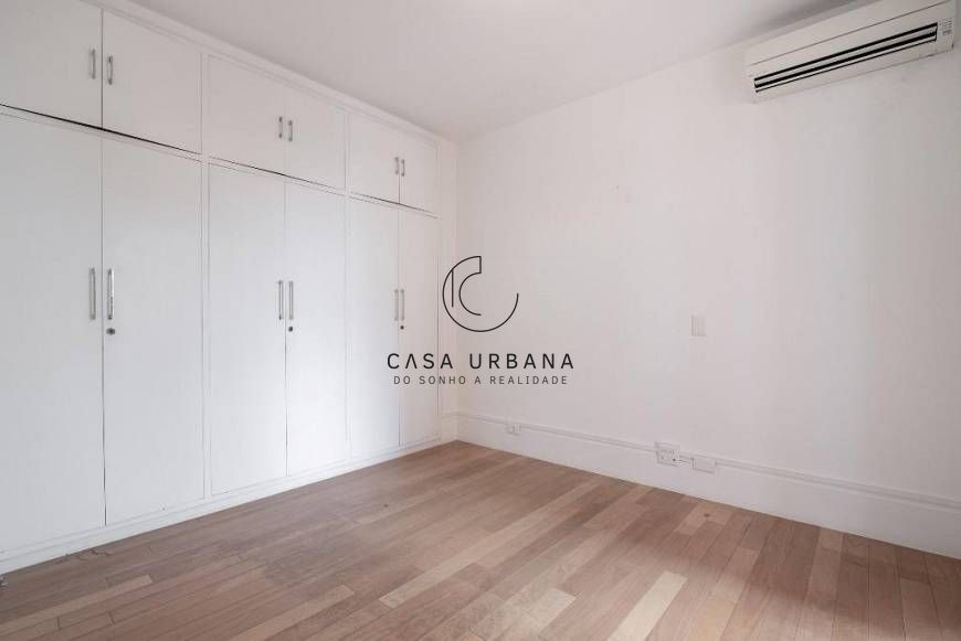 Apartamento à venda com 4 quartos, 260m² - Foto 18