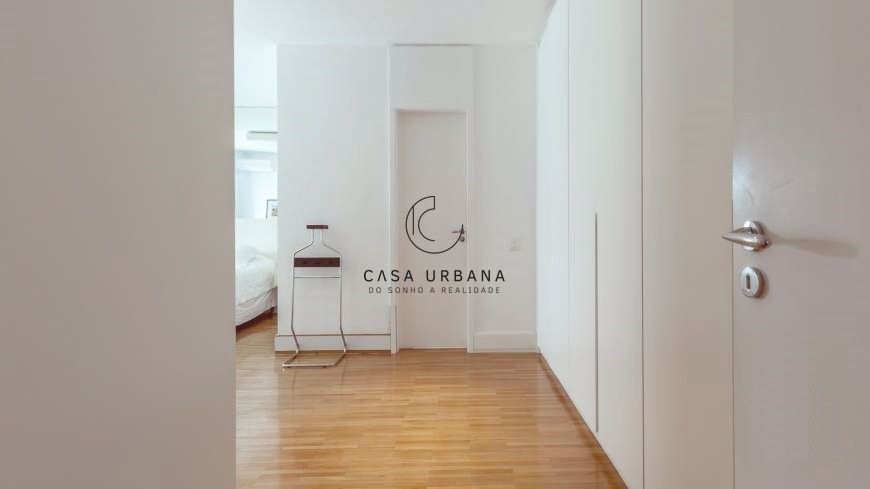 Apartamento à venda com 4 quartos, 261m² - Foto 21