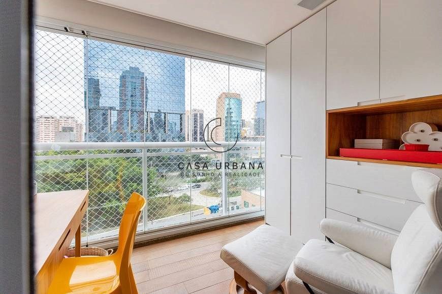 Apartamento à venda com 3 quartos, 203m² - Foto 17