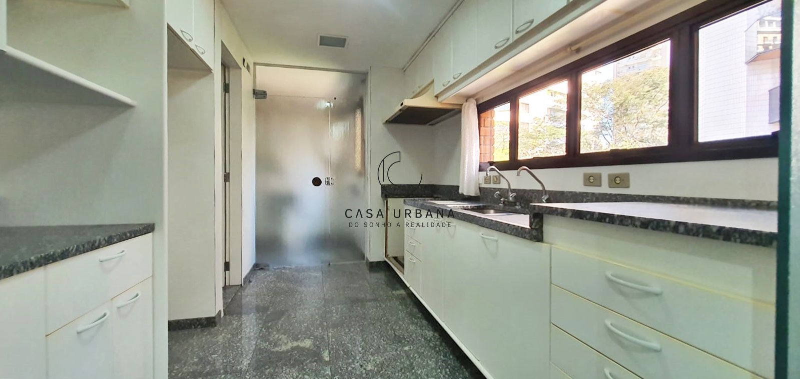 Apartamento à venda com 3 quartos, 207m² - Foto 26