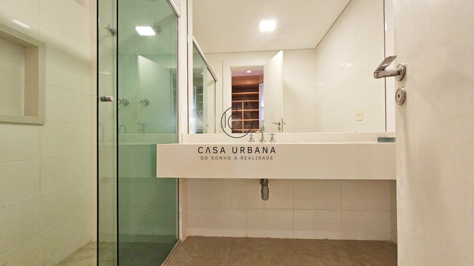 Casa de Condomínio à venda com 4 quartos, 445m² - Foto 24