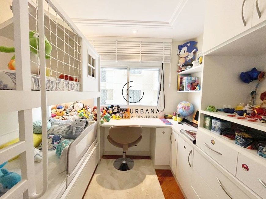 Apartamento à venda com 3 quartos, 212m² - Foto 13