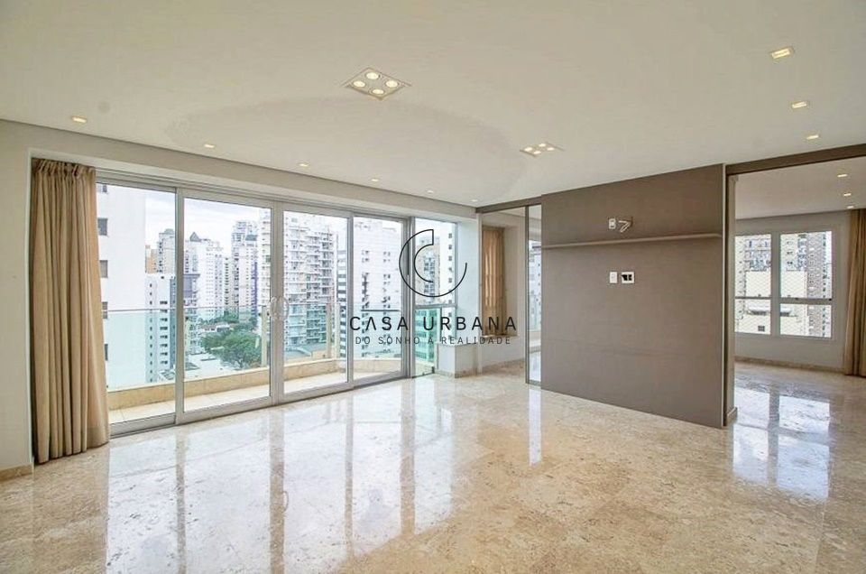 Apartamento à venda com 4 quartos, 220m² - Foto 2