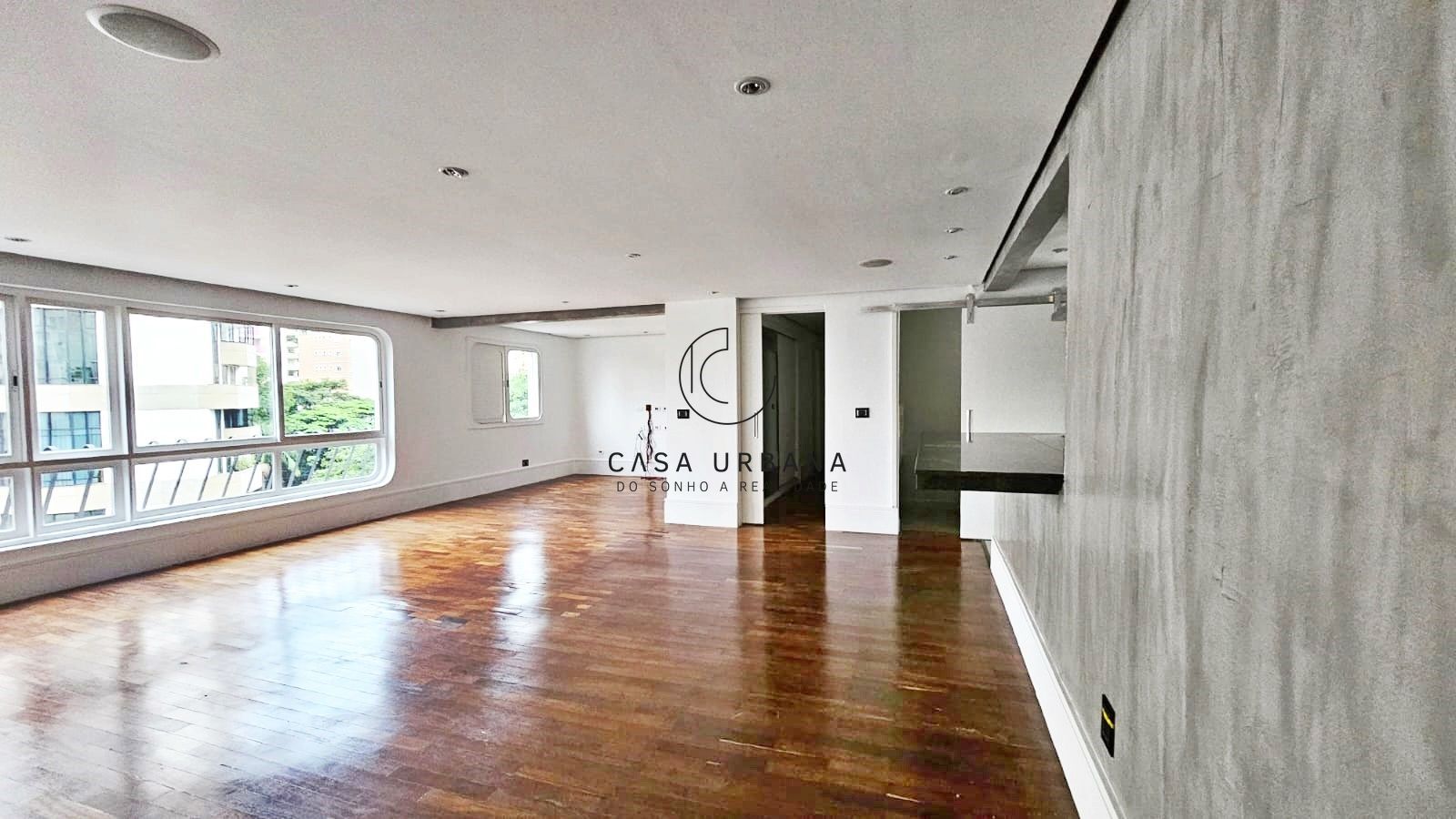 Apartamento à venda com 2 quartos, 126m² - Foto 1