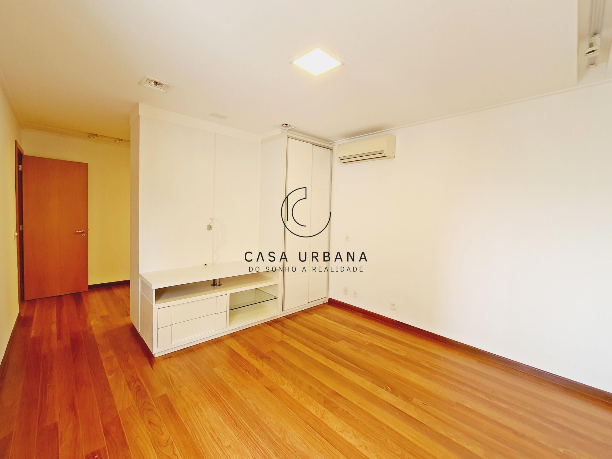 Apartamento à venda com 3 quartos, 191m² - Foto 9