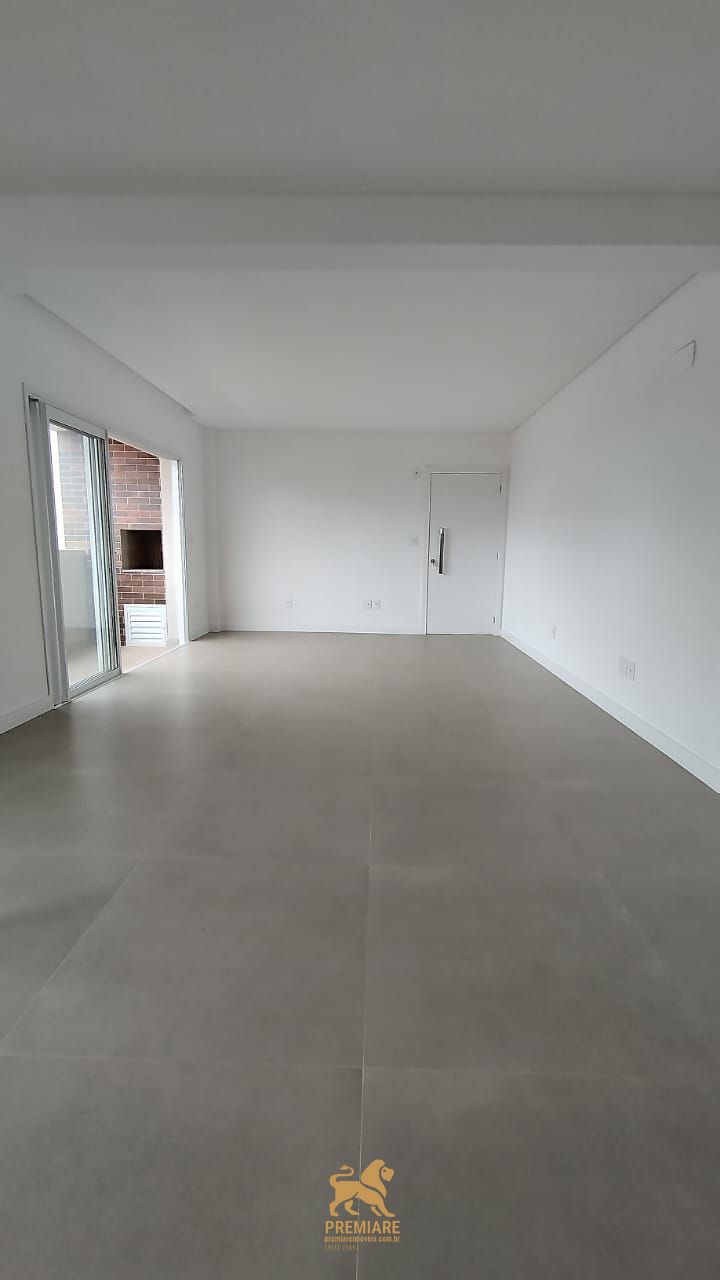 Apartamento à venda com 3 quartos, 98m² - Foto 2