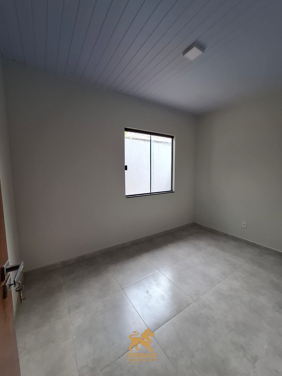 Casa à venda com 2 quartos, 46m² - Foto 4