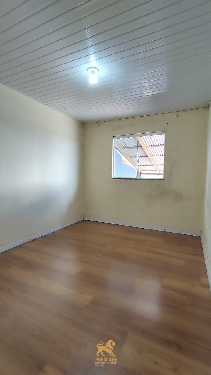 Casa à venda com 3 quartos, 60m² - Foto 3