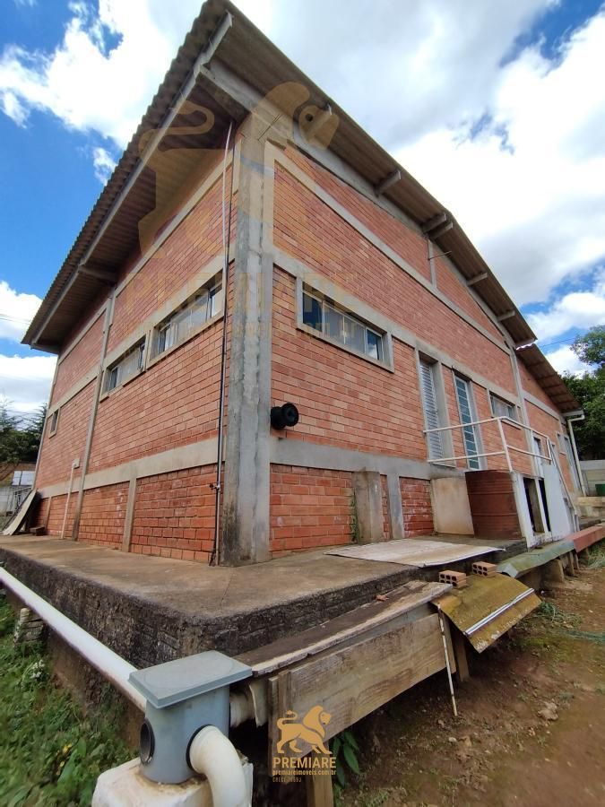 Prédio Inteiro à venda com 3 quartos, 150m² - Foto 2