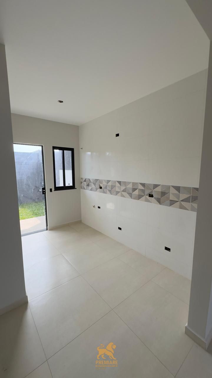 Casa à venda com 2 quartos, 60m² - Foto 5