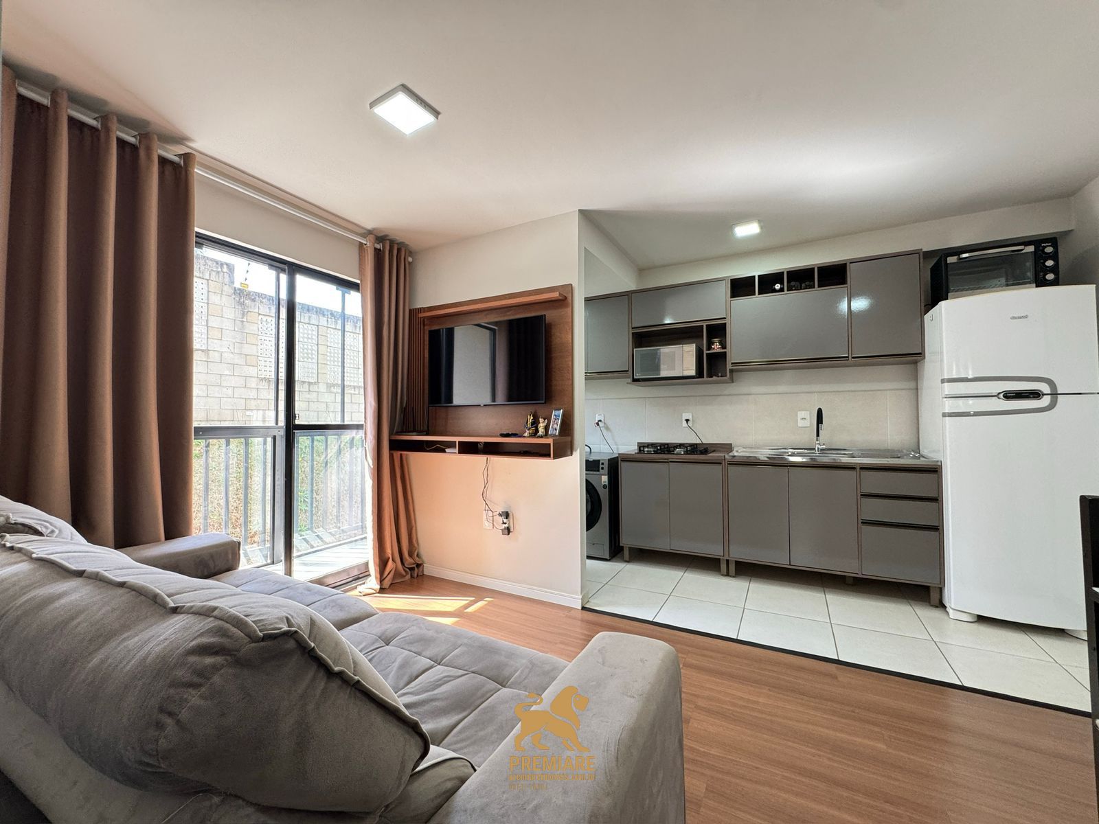 Apartamento com 2 Dormitórios à venda, 48 m² por R$ 230.000,00 Apartamento com 2 Dormitórios à venda, 48 m² por R$ 230.000,00