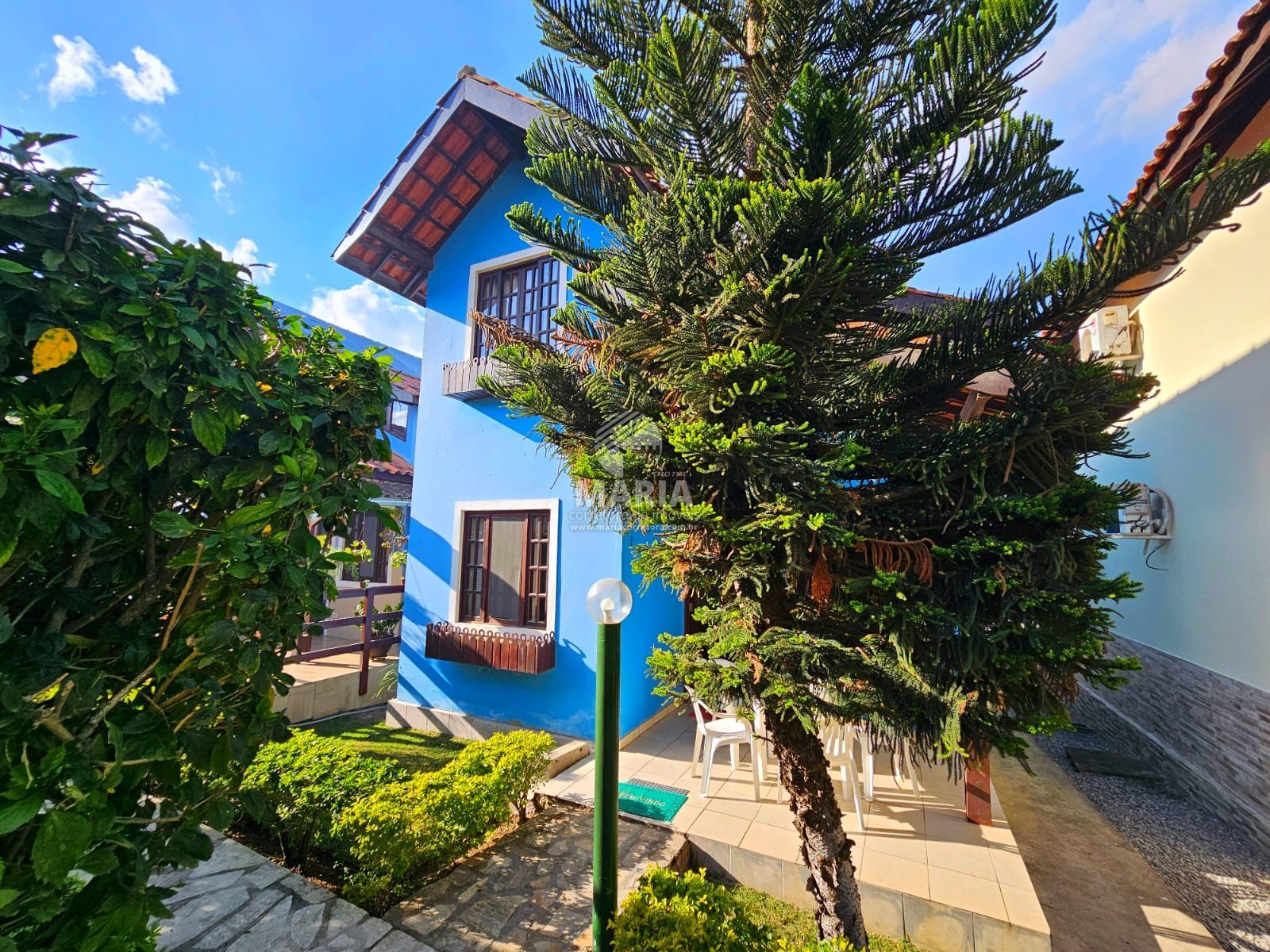 Casa dentro de condomínio com 03 quartos à venda em Gravatá/PE!